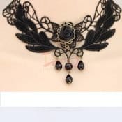 collier ras du cou dentelle