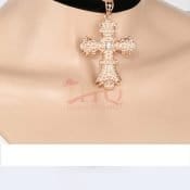 collier ras du cou avec pendentif croix